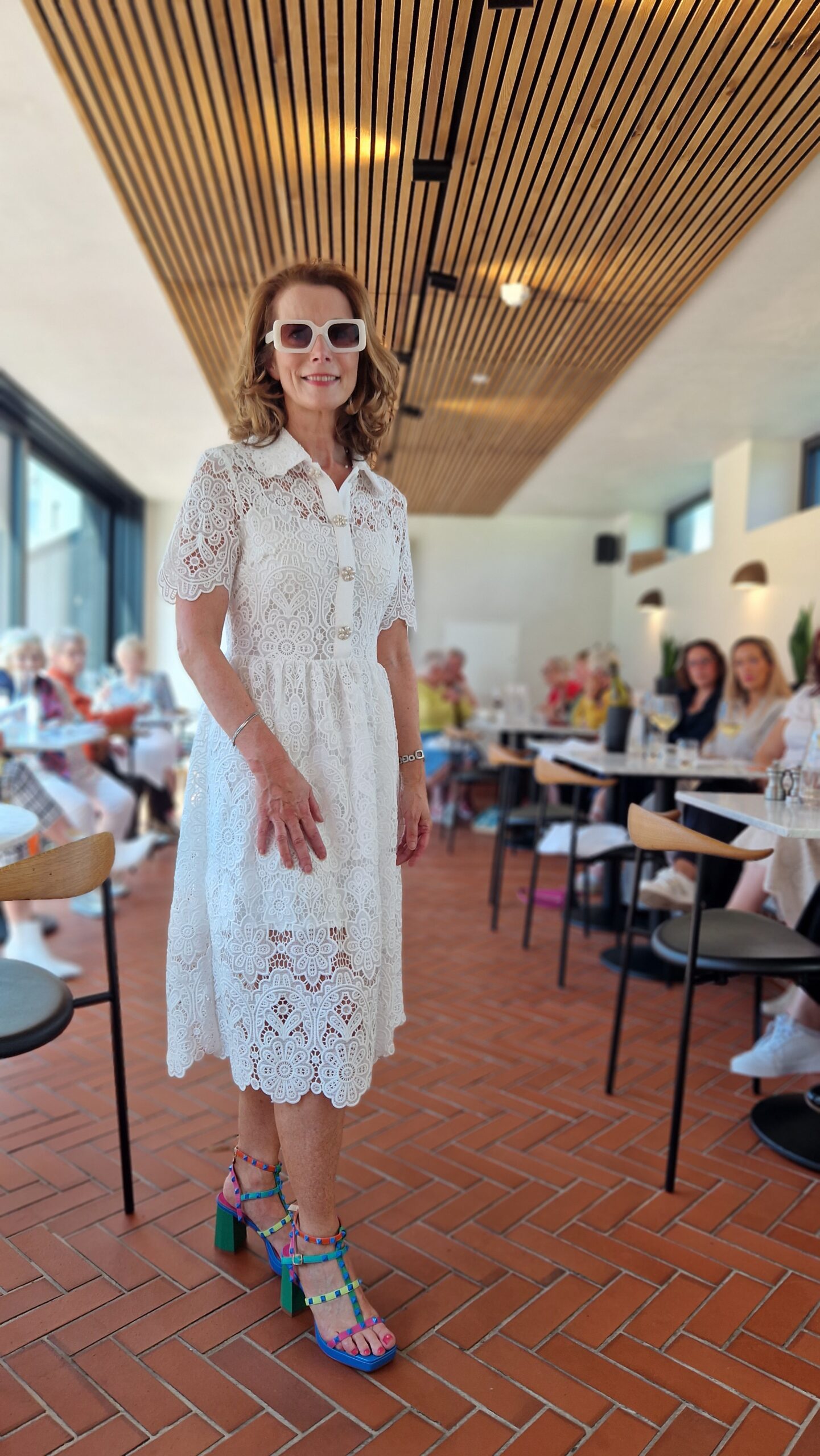 White lace midi dress new arrivals