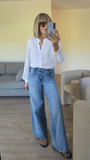 Light Blue Retro Wash Denim High-Waist X-Wide 32" leg