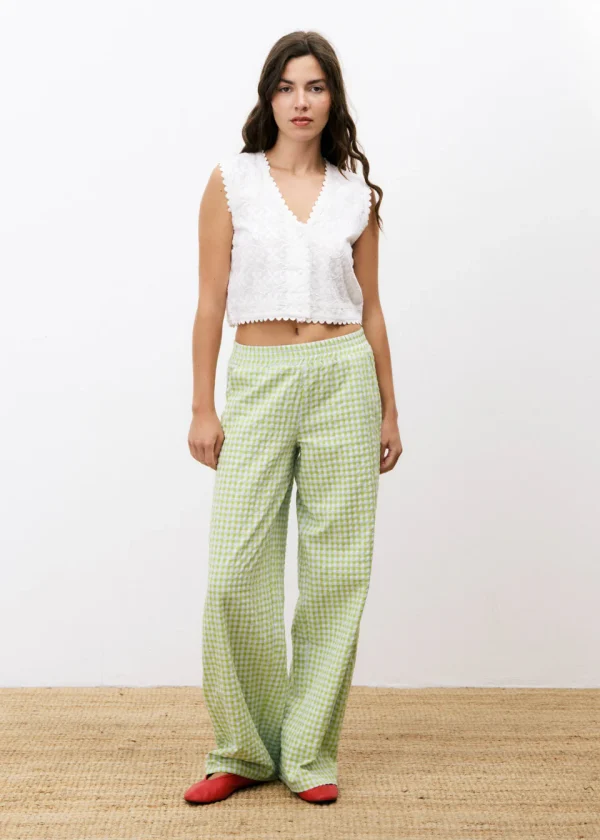 White Lace Sleeveless Cropped Top - Image 4