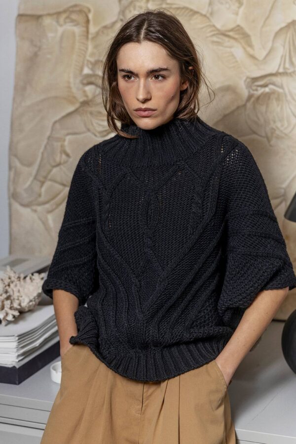 Black Short-Sleeved Chunky Cableknit Jumper