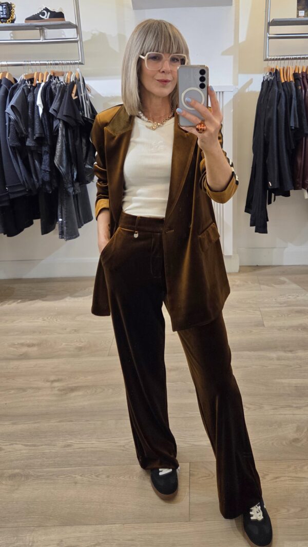 Bronze Velvet Wide-Leg Trousers - Image 8