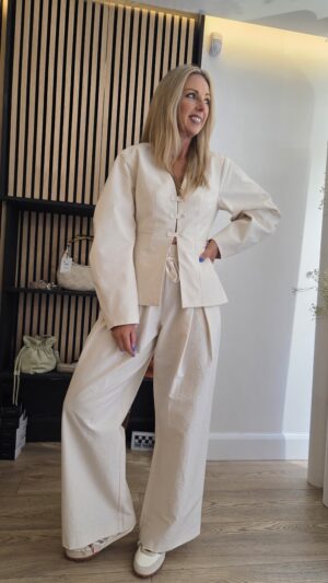 Vanilla High-Waisted Relaxed-Fit Ankle-Grazer Trousers