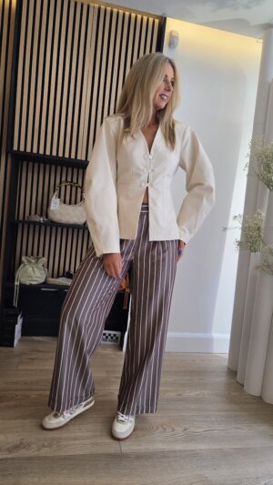 Vanilla Structured Blazer with Barrel Sleeve