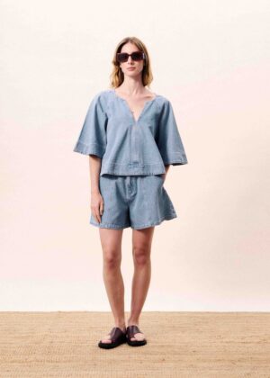 Denim Light Wash 3/4 Sleeve Top with White Topstitch Design